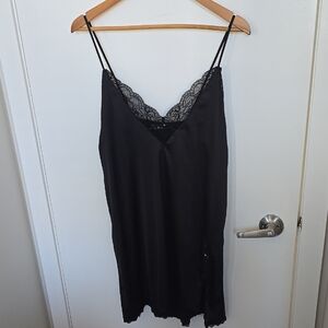 Black Lace Trim Nightgown